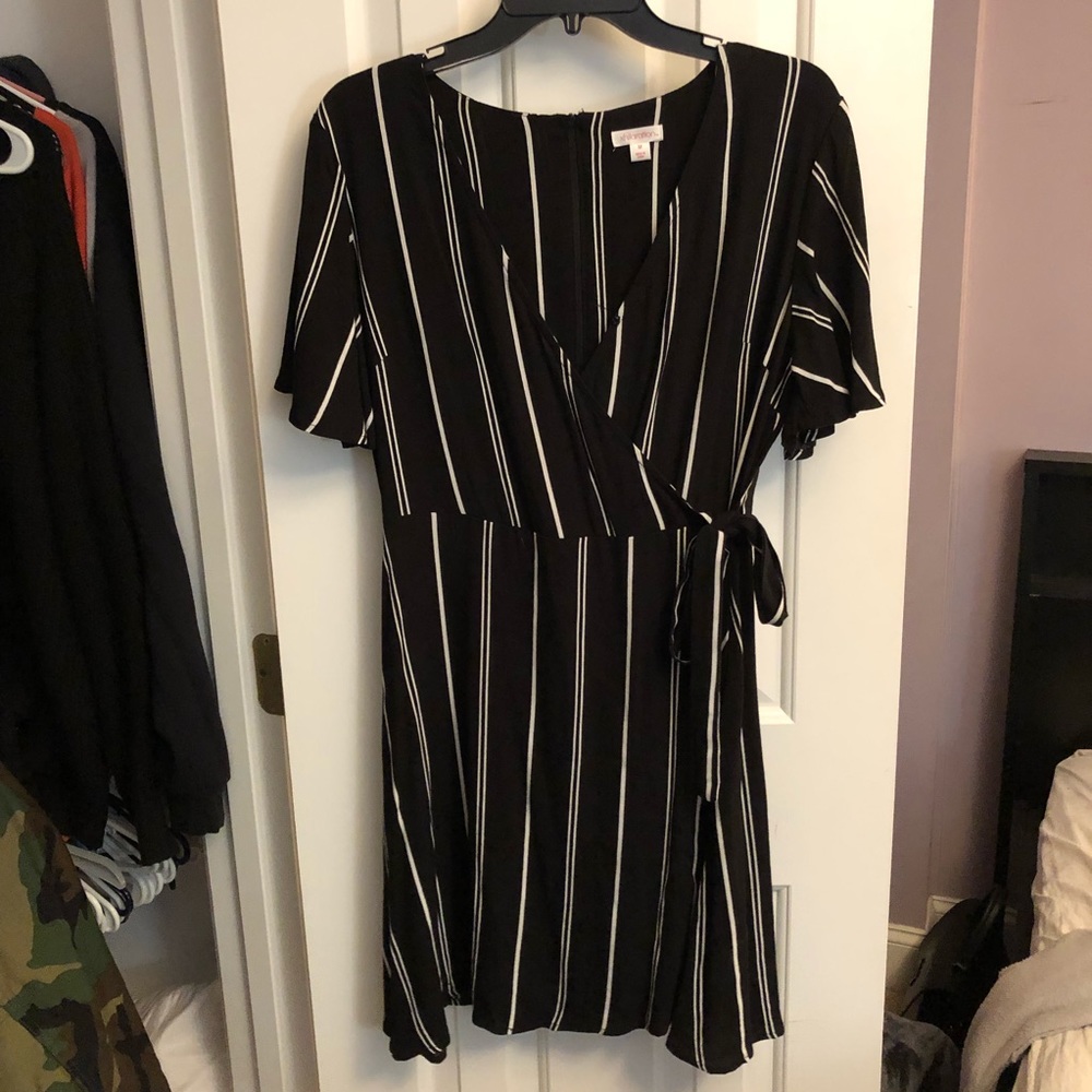 Striped short sleeve mini dress